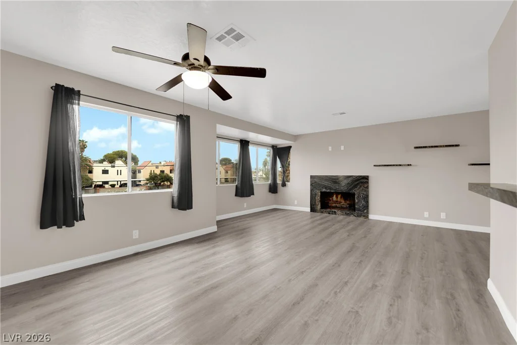 5049 Spencer, Las Vegas, NV 89119