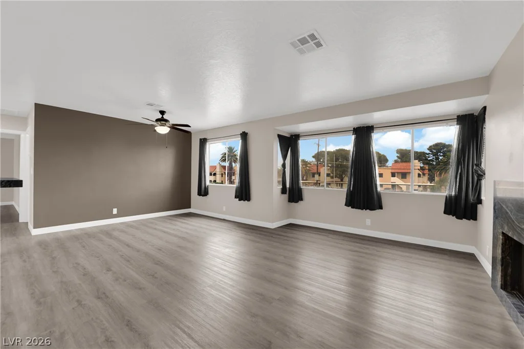 5049 Spencer, Las Vegas, NV 89119