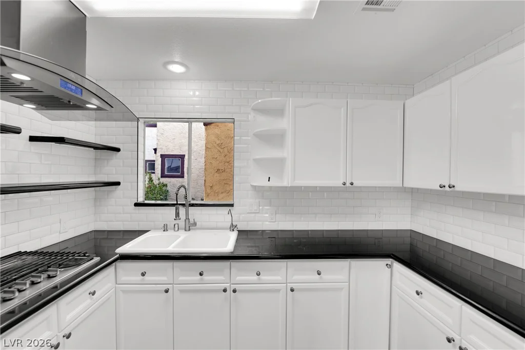 5049 Spencer, Las Vegas, NV 89119