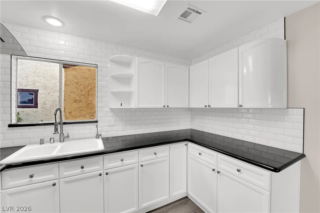 5049 Spencer, Las Vegas, NV 89119