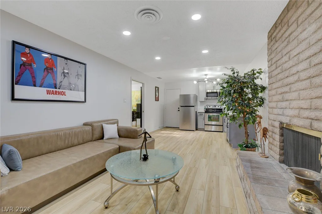 4273 Hazelcrest, Las Vegas, NV 89121