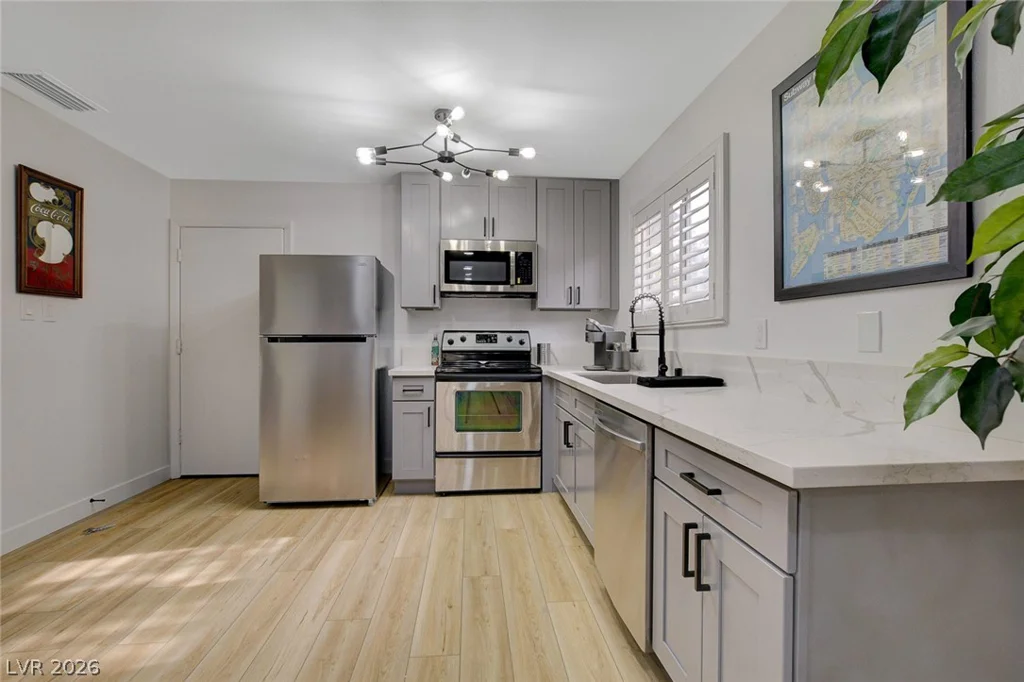4273 Hazelcrest, Las Vegas, NV 89121