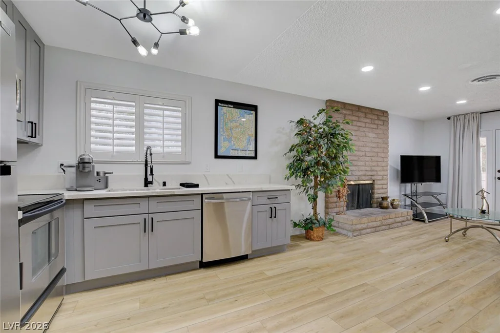 4273 Hazelcrest, Las Vegas, NV 89121