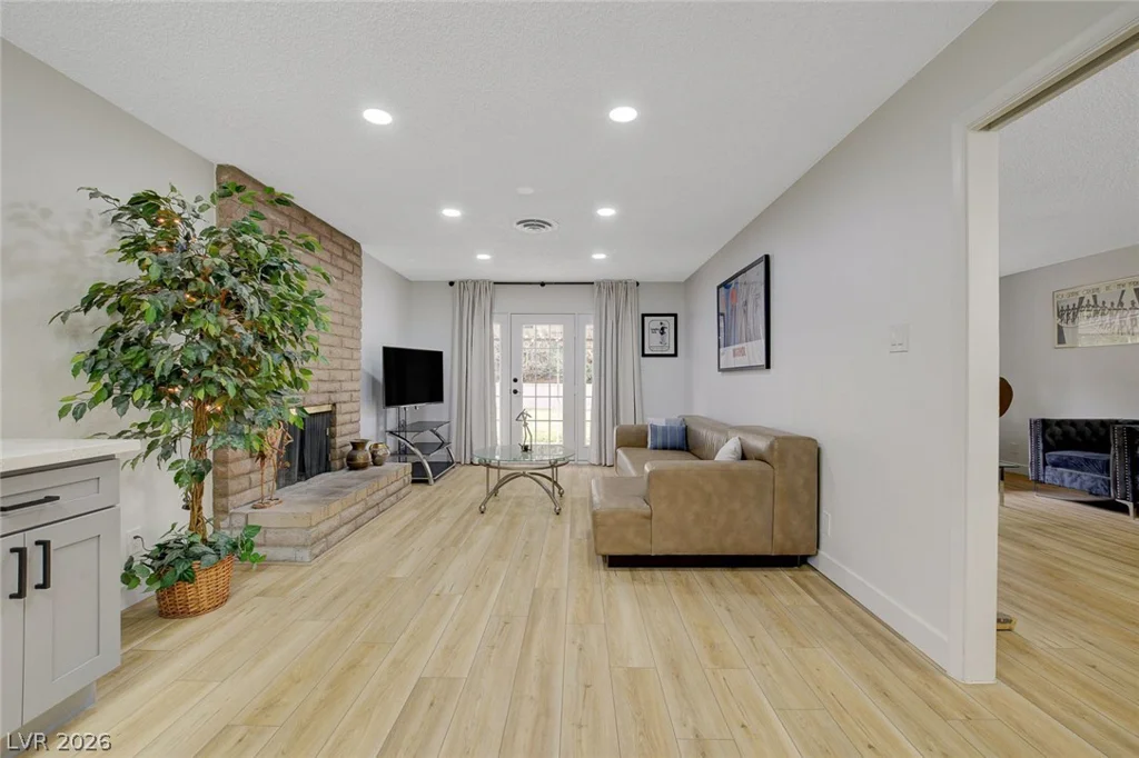 4273 Hazelcrest, Las Vegas, NV 89121