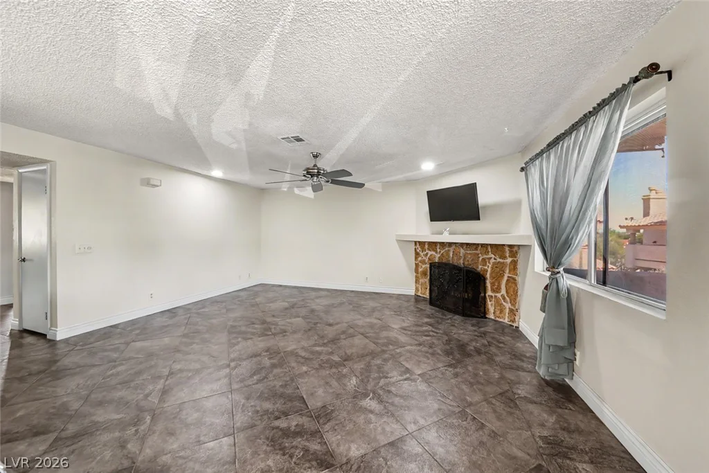 1340 Pinto Rock, Las Vegas, NV 89128