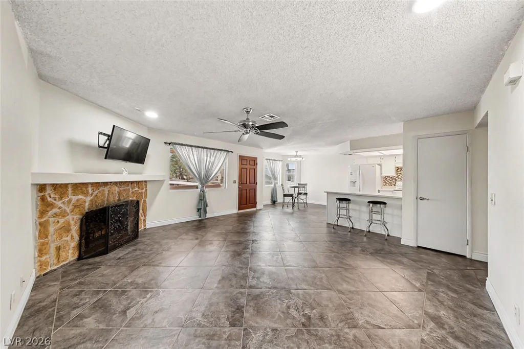 1340 Pinto Rock, Las Vegas, NV 89128