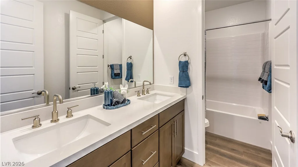 917 Kassie Lake, North Las Vegas, NV 89084