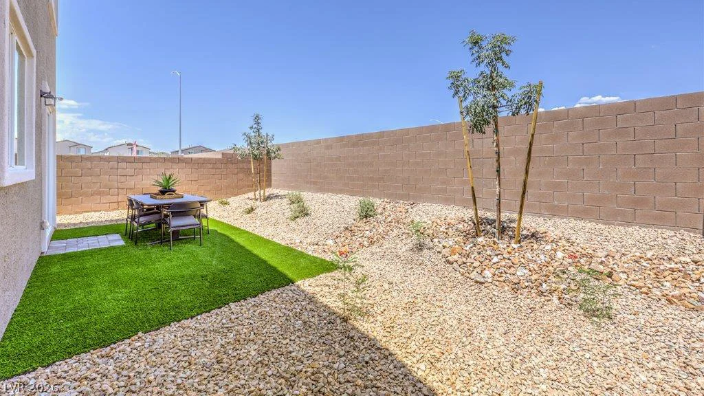 917 Kassie Lake, North Las Vegas, NV 89084