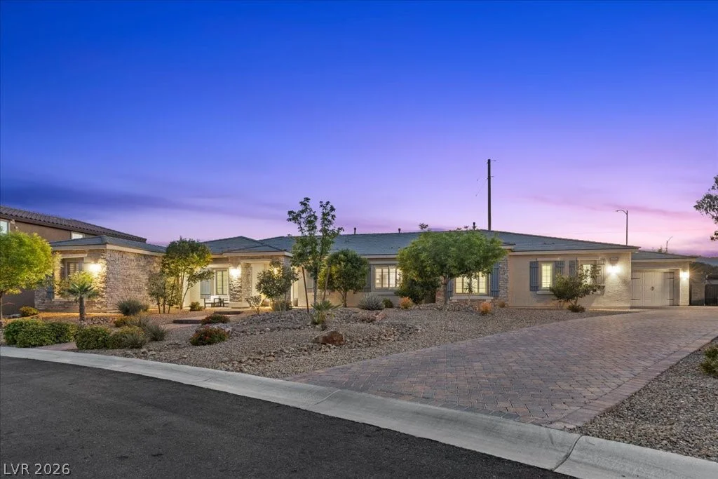 4967 Enchanted View, Las Vegas, NV 89149