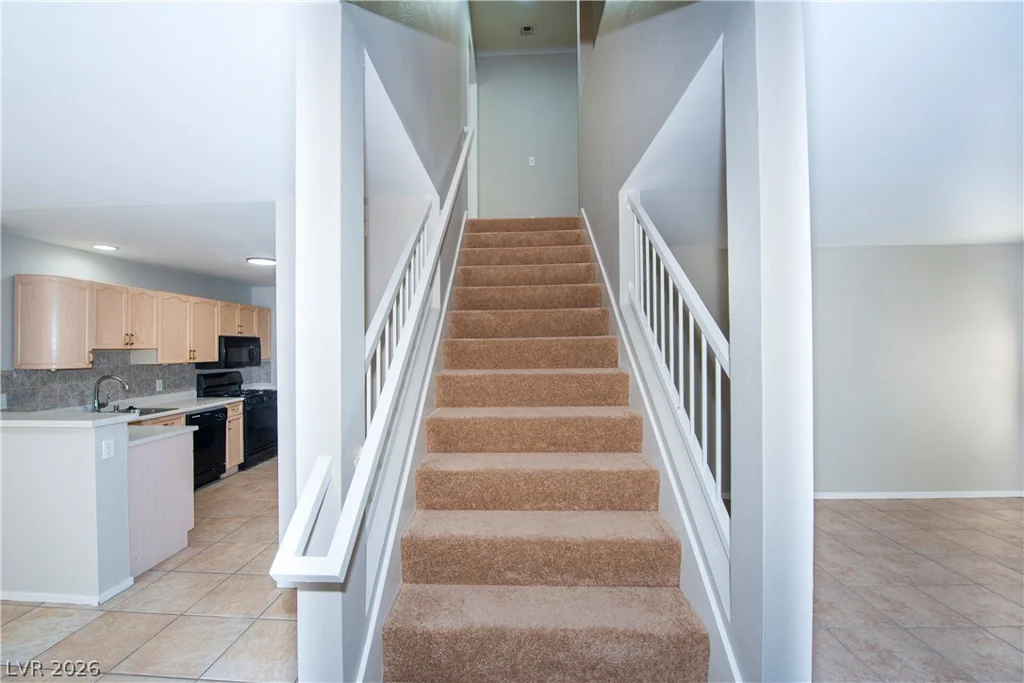 8444 Stoney Bluff, Las Vegas, NV 89129