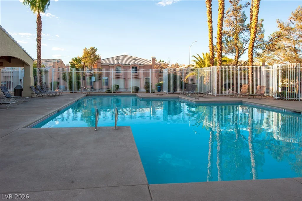 8444 Stoney Bluff, Las Vegas, NV 89129