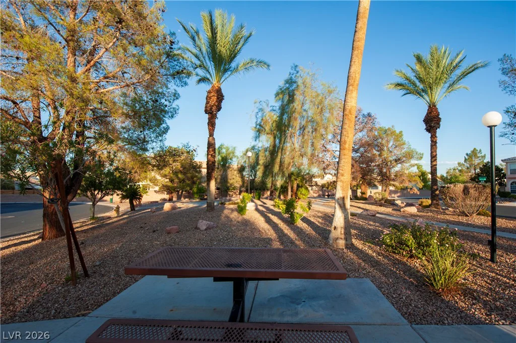8444 Stoney Bluff, Las Vegas, NV 89129
