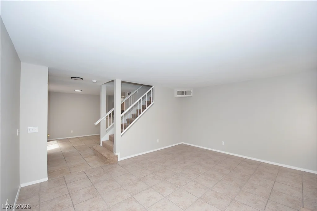 8444 Stoney Bluff, Las Vegas, NV 89129