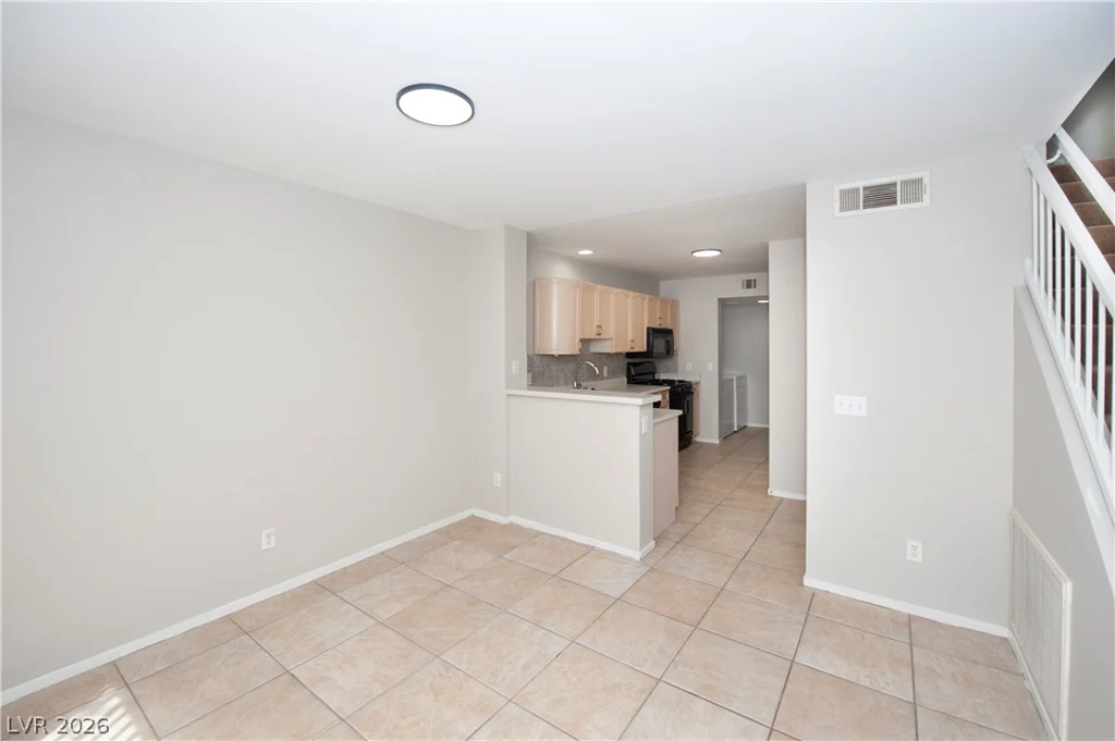 8444 Stoney Bluff, Las Vegas, NV 89129