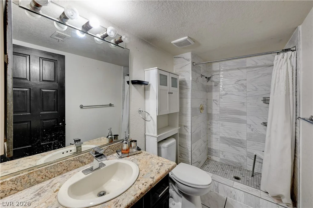 2681 Hacienda, Las Vegas, NV 89120