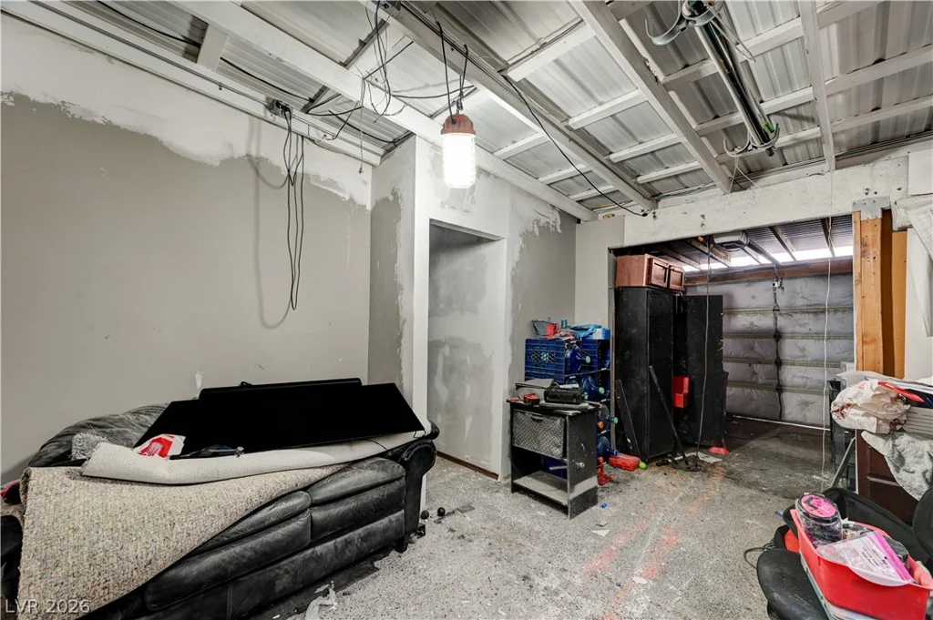 2681 Hacienda, Las Vegas, NV 89120