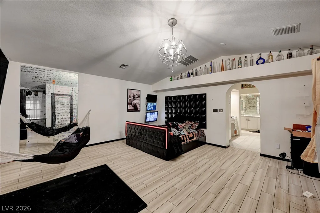 2681 Hacienda, Las Vegas, NV 89120