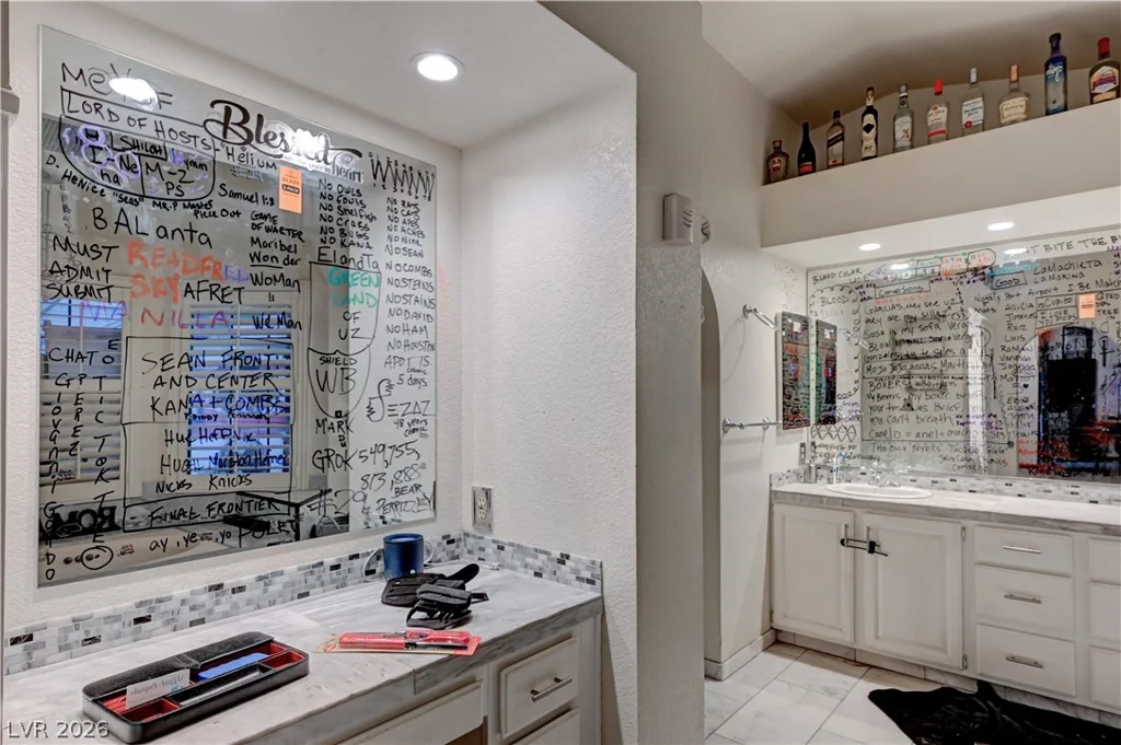 2681 Hacienda, Las Vegas, NV 89120