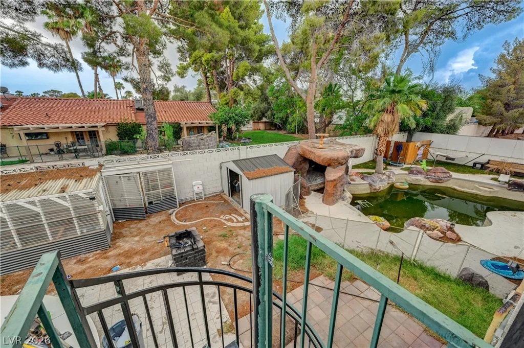 2681 Hacienda, Las Vegas, NV 89120