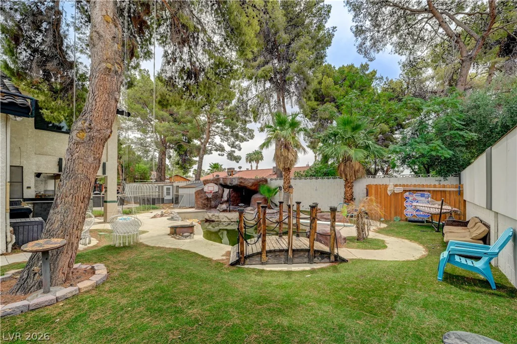2681 Hacienda, Las Vegas, NV 89120