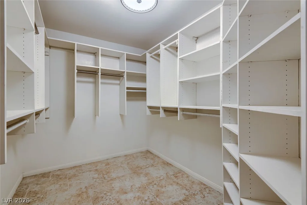 5090 Breakers, Las Vegas, NV 89113
