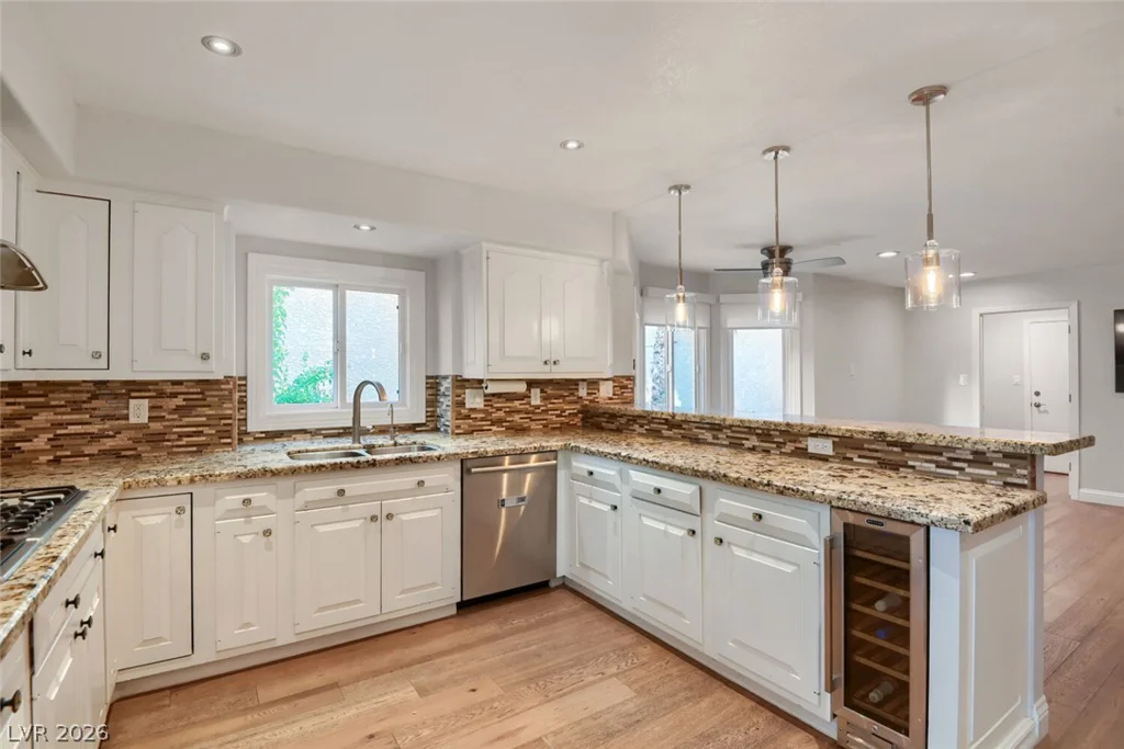 5090 Breakers, Las Vegas, NV 89113