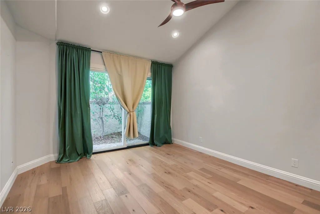 5090 Breakers, Las Vegas, NV 89113