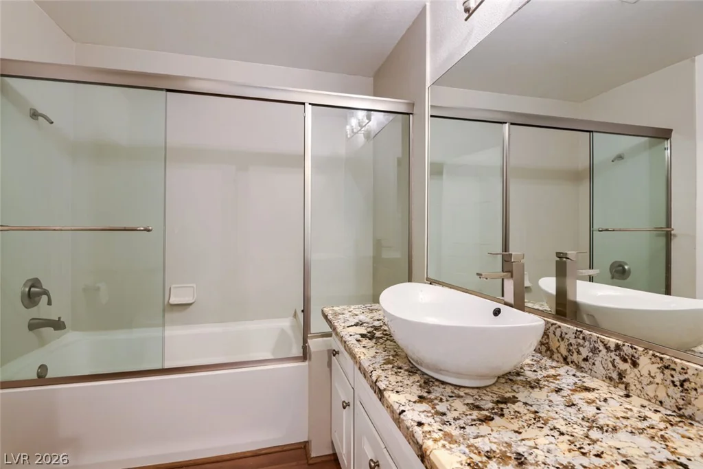 5090 Breakers, Las Vegas, NV 89113