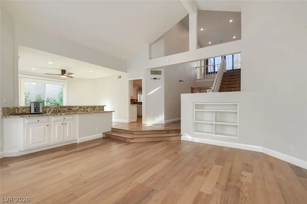 5090 Breakers, Las Vegas, NV 89113