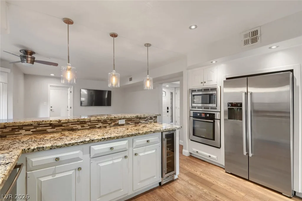 5090 Breakers, Las Vegas, NV 89113
