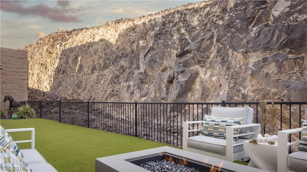 358 Solitude Peak, Henderson, NV 89012
