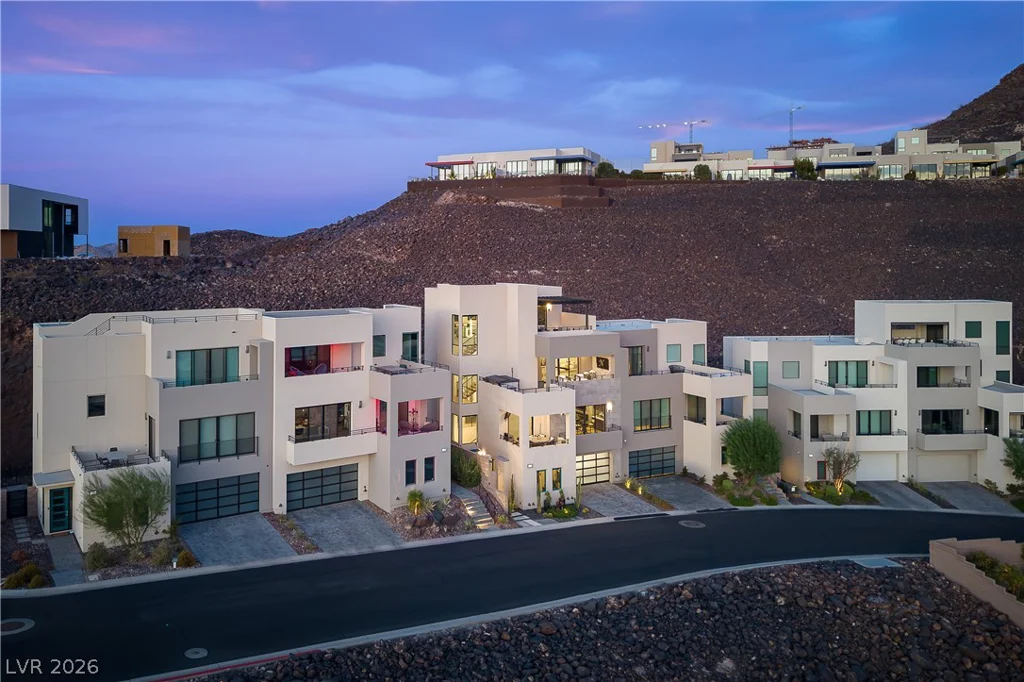 358 Solitude Peak, Henderson, NV 89012