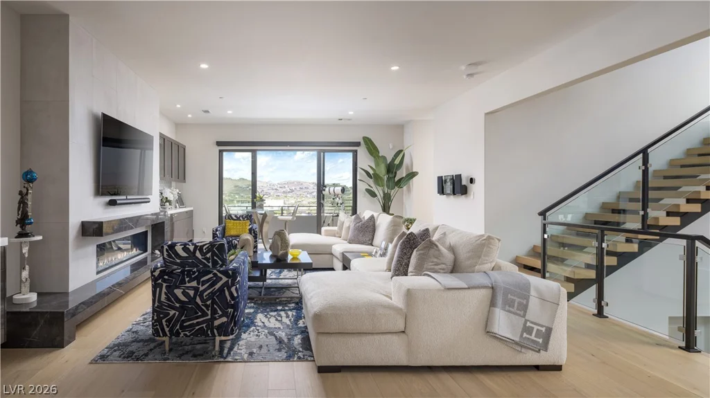 358 Solitude Peak, Henderson, NV 89012