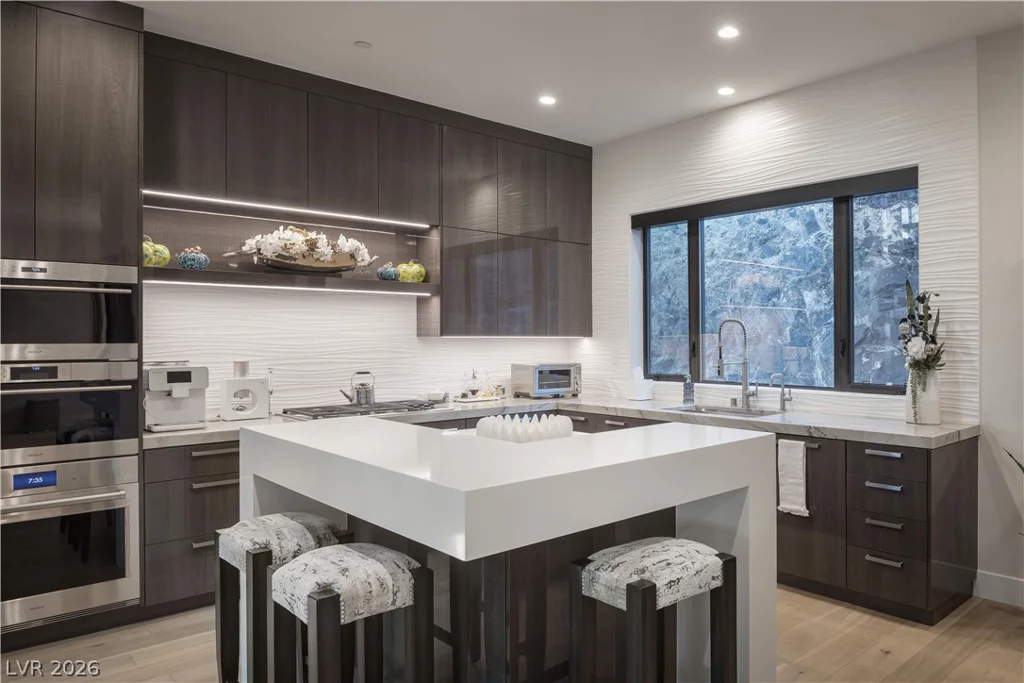 358 Solitude Peak, Henderson, NV 89012