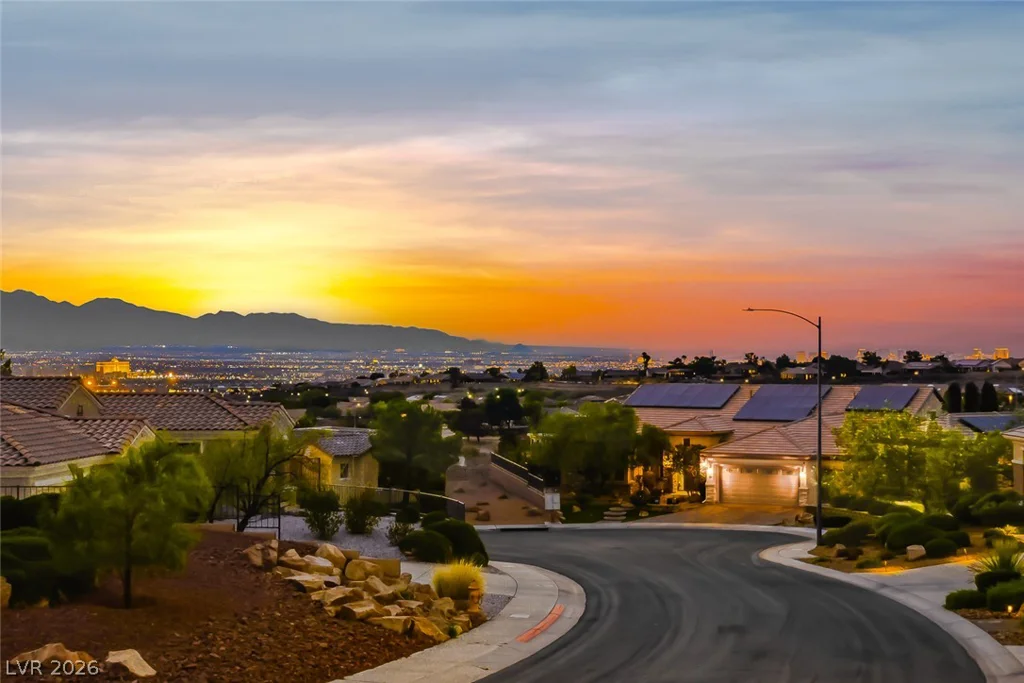 2878 Hartwick Pines, Henderson, NV 89052