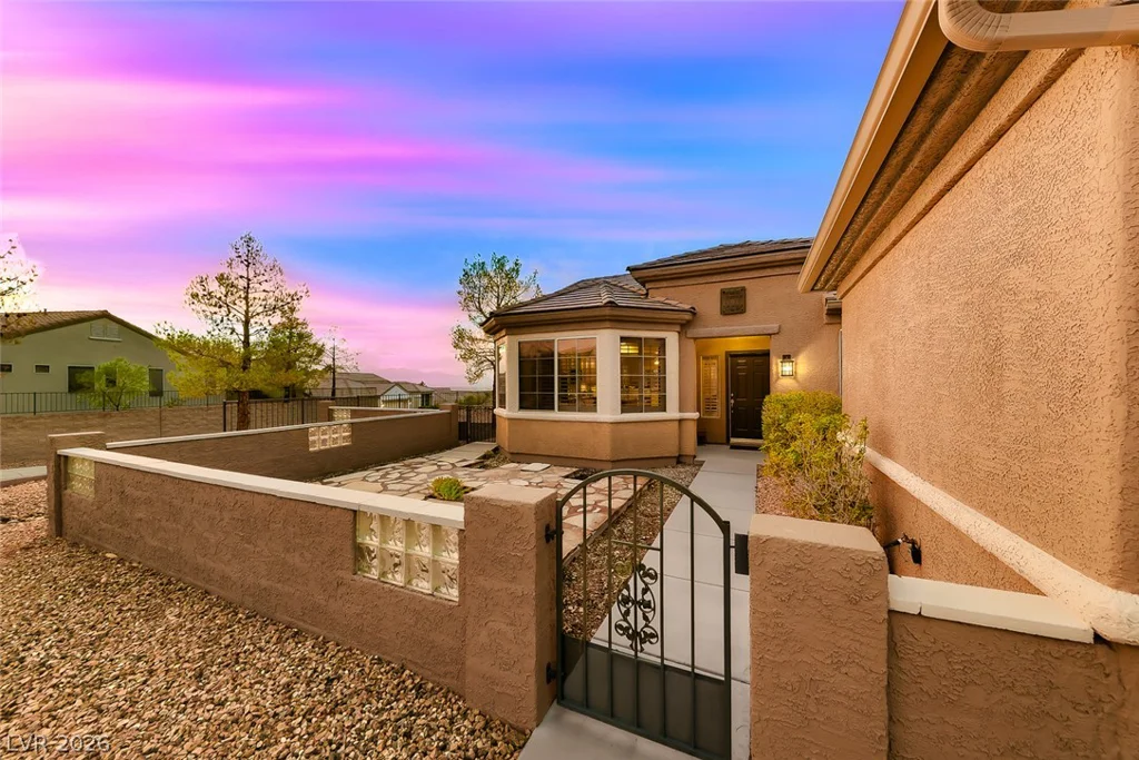2878 Hartwick Pines, Henderson, NV 89052