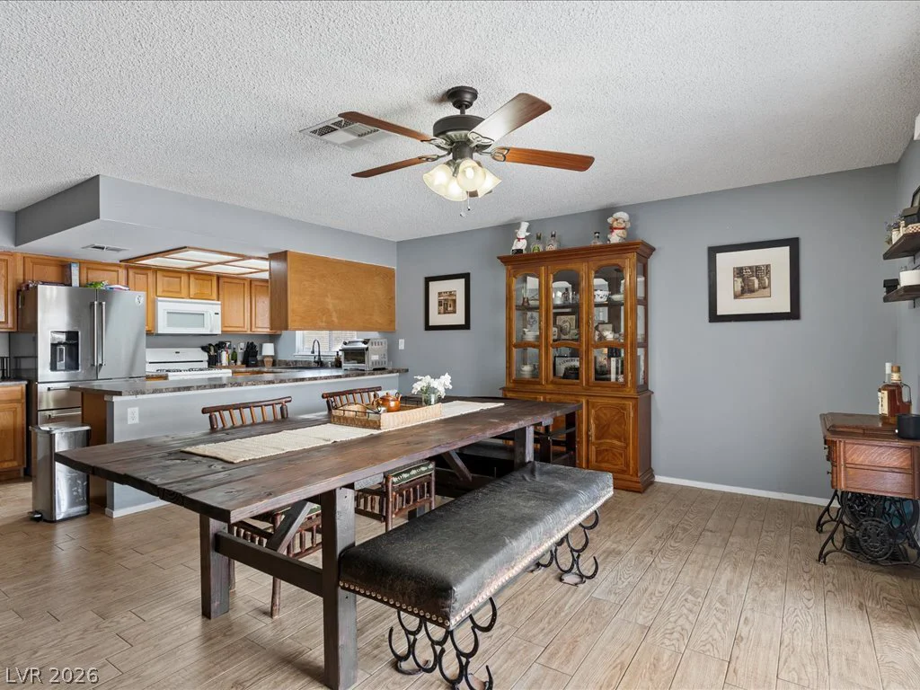 6171 Forest Park, Las Vegas, NV 89156
