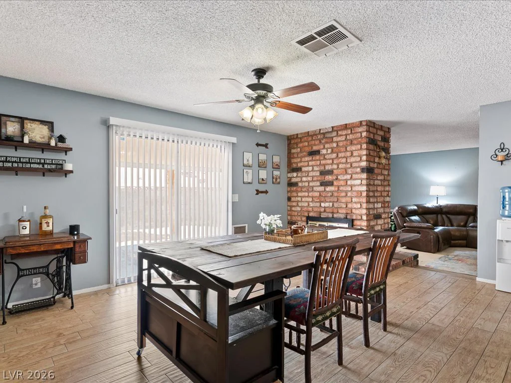 6171 Forest Park, Las Vegas, NV 89156