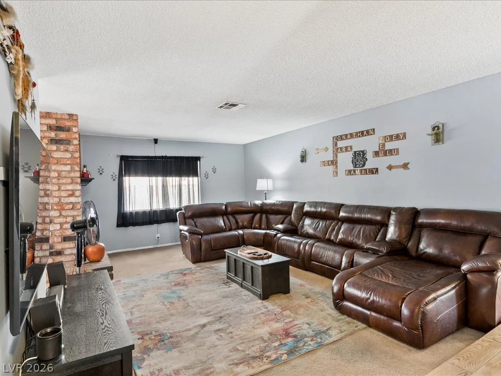 6171 Forest Park, Las Vegas, NV 89156
