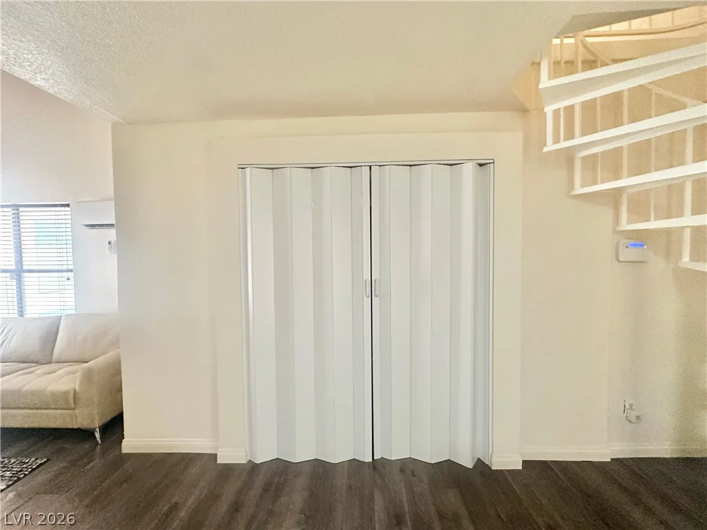 510 Elm, Las Vegas, NV 89169