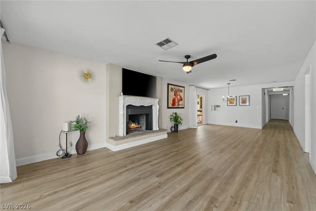 2117 Plaza De La Candela, Las Vegas, NV 89102