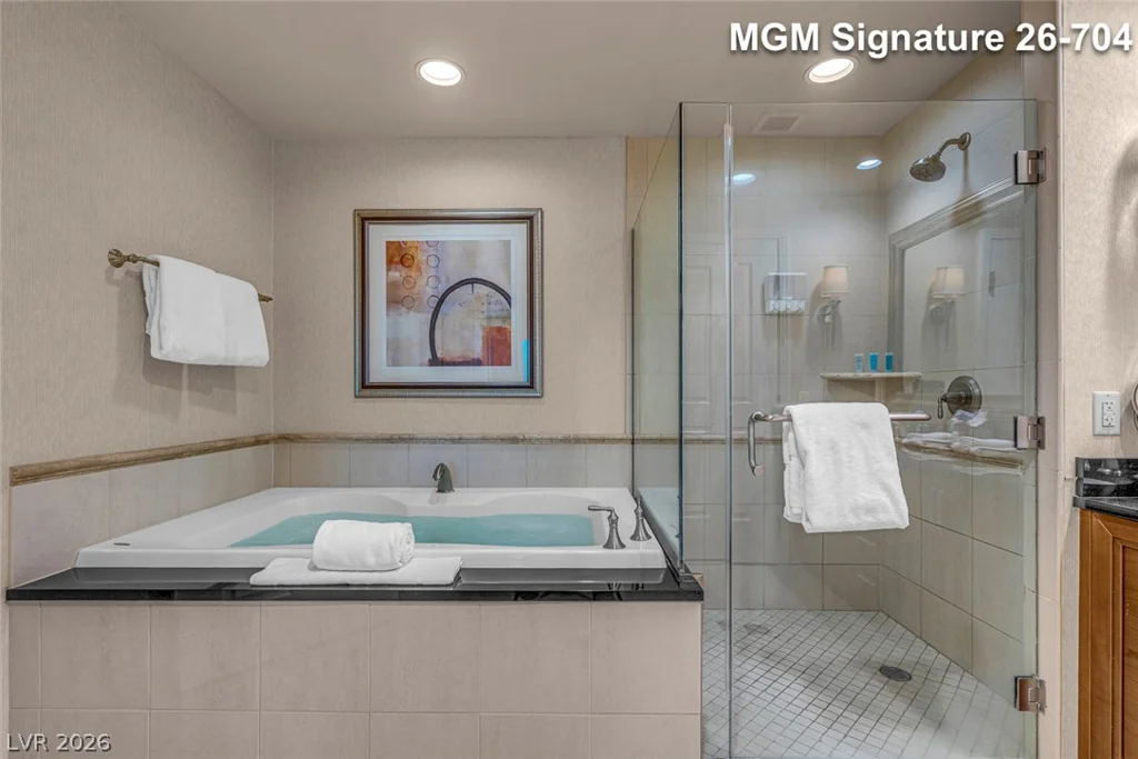 135 Harmon, Las Vegas, NV 89109