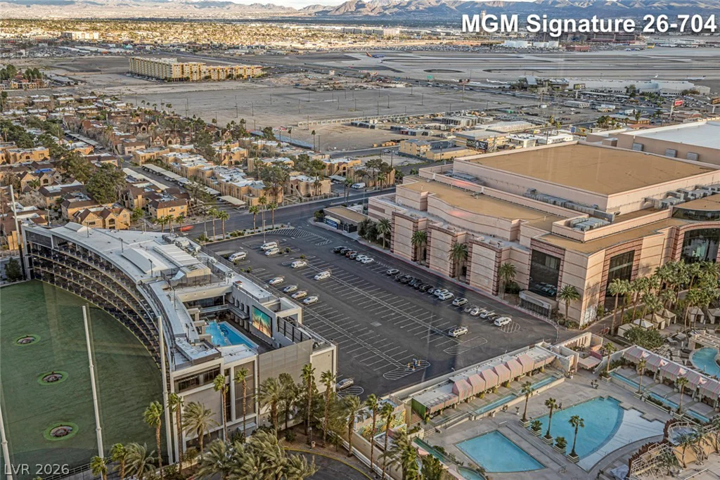 135 Harmon, Las Vegas, NV 89109