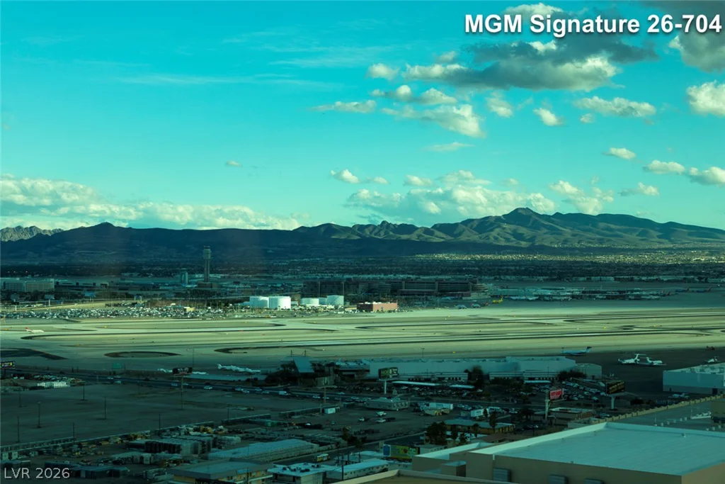 135 Harmon, Las Vegas, NV 89109