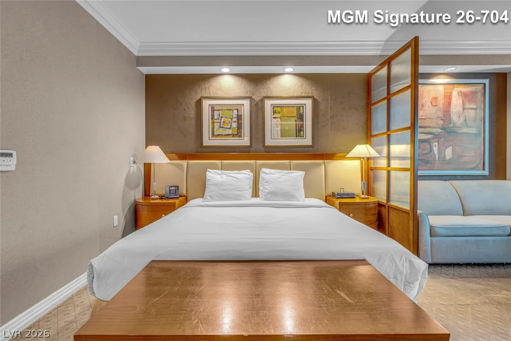 135 Harmon, Las Vegas, NV 89109