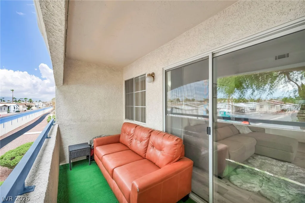 2725 Nellis, Las Vegas, NV 89121