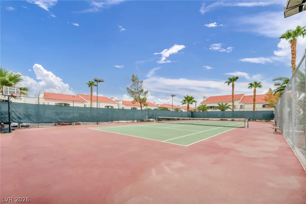 2725 Nellis, Las Vegas, NV 89121