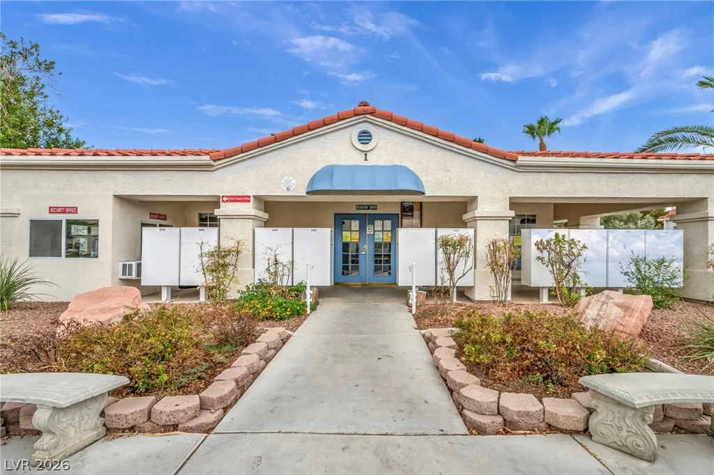 2725 Nellis, Las Vegas, NV 89121