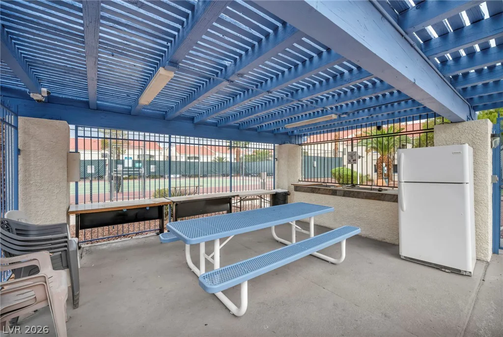 2725 Nellis, Las Vegas, NV 89121