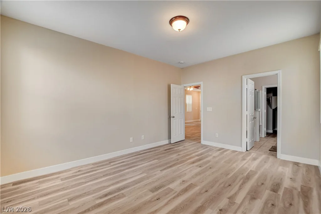 3962 Coyote Ridge, Las Vegas, NV 89129